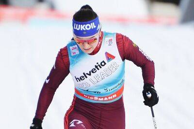 Непряева выиграла масс-старт на чемпионате России по лыжным гонкам в Апатитах