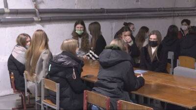 В школах Украины могут сократить количество предметов - Оксен Лисовой обратился к украинцам