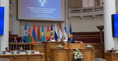 Губернатор Санкт-Петербурга выступил на фоне флага Украины: роспропаганда негодует
