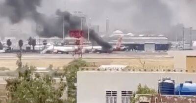 В Судане, где происходит попытка переворота, загорелся самолет украинской авиакомпании SkyUp (видео)