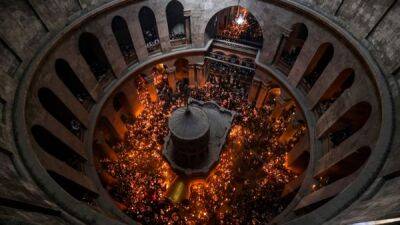 Схождение Благодатного огня в Иерусалиме. Фотогалерея