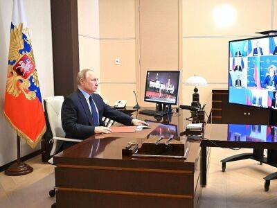 Киселев: Путин сидит в своем бункере, как староверы в тайге, и, возможно, искренне верит, что интернет – порождение ЦРУ и могут даже заразить его какой-нибудь цифровой заразой