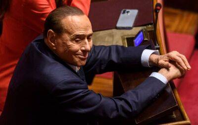 Берлускони перевели из реанимации в обычную палату