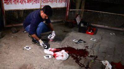 В Индии в прямом эфире застрелили лидеров мафии – экс-депутата и его брата