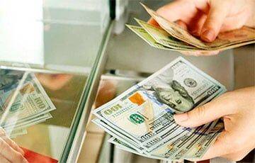 Один из белорусских банков вводит ограничения по валюте