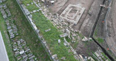 "Чрезвычайно ценное место". Исследователи обнаружили сотни статуэток в древнем греческом городе
