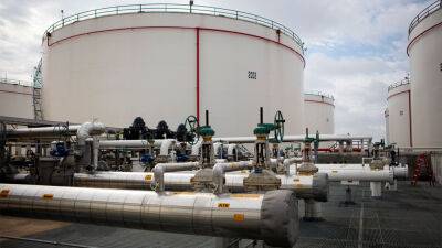 Bloomberg заявил о переизбытке газа на рынках Европы и Азии