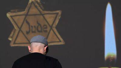 В Израиле вспоминают жертв Холокоста