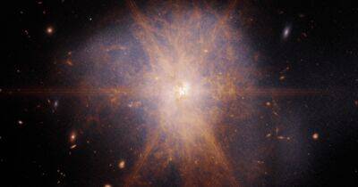 В 100 млрд раз ярче Млечного Пути. Телескоп Уэбб сделал снимок особенной космической катастрофы (фото)