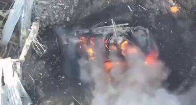 Волонтер Юрий Голик показал, как наши военные уничтожают танки окупантов - видео