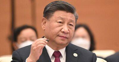 Цзиньпин сближается с Путиным: причины, почему лидер КНР еще не позвонил Зеленскому, — СМИ