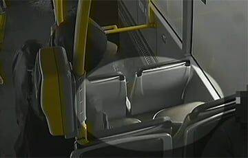 Минчанин украл в автобусе пару смартфонов и тут же выбросил