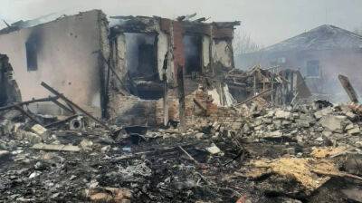 Авиаудар РФ по Волчанску: из-под завалов достали тела 2 погибших