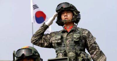Южная Корея может впервые предоставить Украине военную помощь, но есть условие