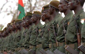 Сотни солдат армии Судана с оружием вторглись на территорию Чада