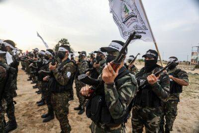 В соцсетях появился ролик боевиков ХАМАС, готовящихся похищать солдат ЦАХАЛ