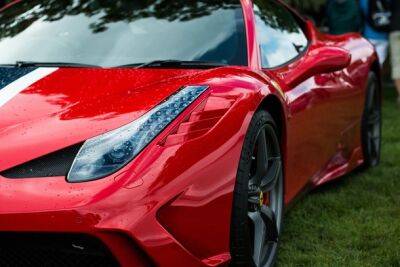 БАГАЦ постановил продать 3 красных Ferrari арабского мафиози