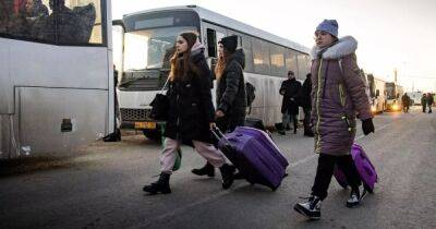 Под предлогом "лечения": оккупанты продолжают вывозить украинских детей из Бахмута в РФ, — ЦНС