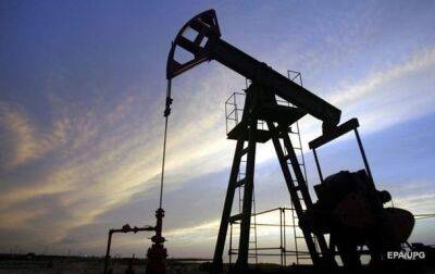 Нефть дешевеет на фоне опасений насчет спроса - СМИ