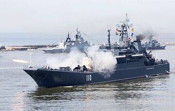 Возле Южной Кореи загорелось российское судно