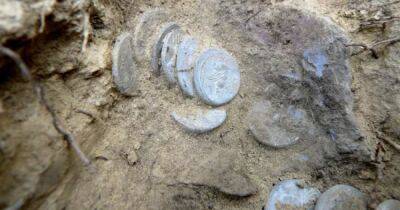 Секрет сокровенного клада: археологическая находка открывает ключи к древнеримской истории