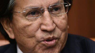 Бывший президент Перу сдался властям США, его ждет экстрадиция на родину