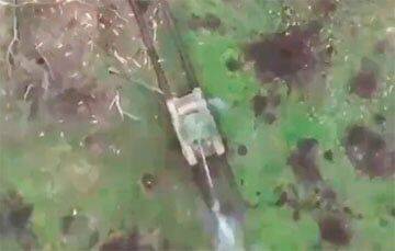 Российский танк за мгновение до уничтожения попал на видео