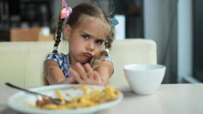 Ребенок ничего не ест: как с этим справляются в Израиле