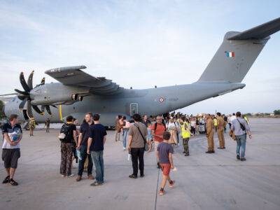 Эвакуация из Судана: в Джибути прибыл французский самолет