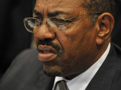 В Судане из тюрьмы сбежал свергнутый президент страны Омар аль-Башир - СМИ
