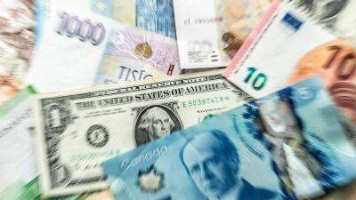 Экономист оценил прогноз об исчезновении доллара через 5–6 лет