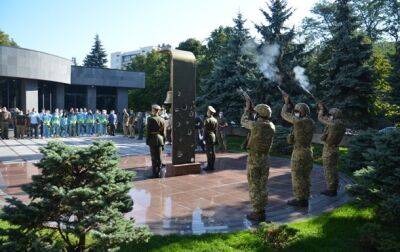 Украина создаст мемориал защитникам по образцу Арлингтонского кладбища