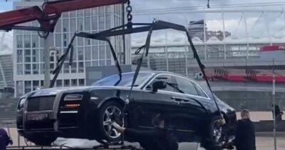 Элитный нарушитель: в Киеве эвакуировали на штрафплощадку роскошный Rolls-Royce (видео)
