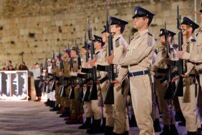 Израиль вспоминает 28 468 павших солдат и жертв террора в День Памяти