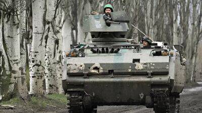 ЕС призывает ускорить доставку военной помощи Киеву