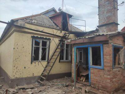 В Донецкой области за сутки двое погибших и 13 раненых, повреждены две школы и множество домов