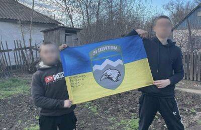 Оккупанты ловят даже подростков: В Мариуполе задержали юных патриотов за проукраинскую позицию