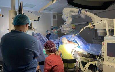 Львовские врачи провели уникальную операцию на мозге с пробуждением