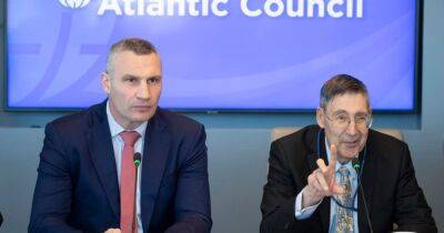 Кличко поехал на Саммит городов Северной и Южной Америки: будет обсуждать с чиновниками США поддержку Украины