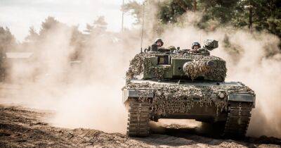 Колонну танков ВСУ Leopard 2 зафиксировали на видео в Украине, – нардеп