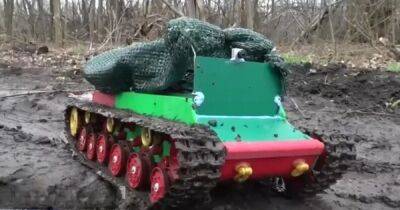 Россияне хотят уничтожать Abrams и Leopard игрушечными "танками" из Китая (видео)