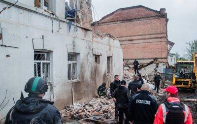 Войска РФ за сутки обстреляли 17 городов и сел в Харьковской области