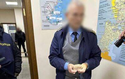 Инспектор Одесской таможни предстанет перед судом за взяточничество