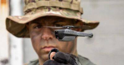 Армия потратила $94 млн на "боевых комаров": зачем военным столько дронов (видео)