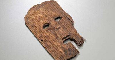 Почти как у Джима Керри. В Японии найдена деревянная маска, олицетворявшая "дух головы"