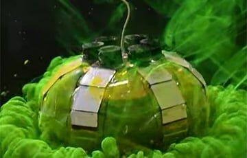 Ученые создали робота-медузу, который может убрать мусор из океана, даже не касаясь его