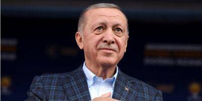 СМИ сообщили о сердечном приступе у Эрдогана, но его соратники говорят о небольшой простуде