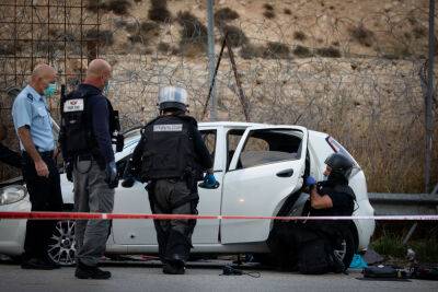 Палестинский водитель застрелен на 5 шоссе по подозрению в попытке теракта