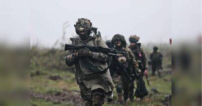 Война вместо тюрьмы: оккупанты отправляют в Украину зеков, осужденных за терроризм, — Генштаб ВСУ