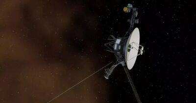 NASA продлило миссию 45-летнего космического аппарата "Вояджер-2": что известно